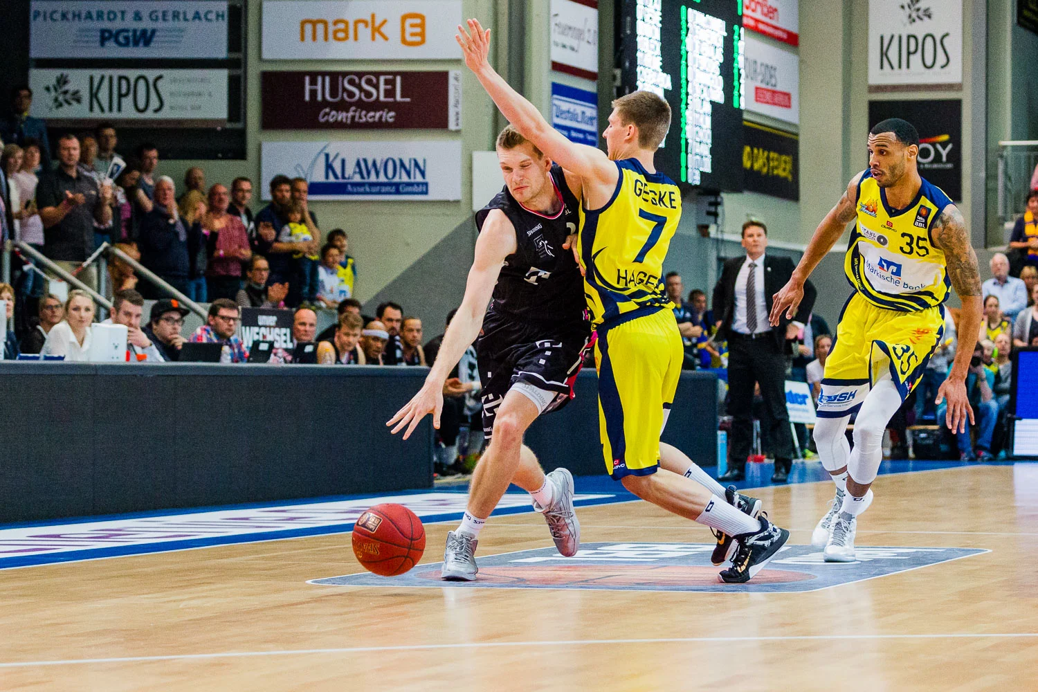 Phoenix Hagen vs. Telekom Baskets Bonn - 16.04.2015, Enervie Are