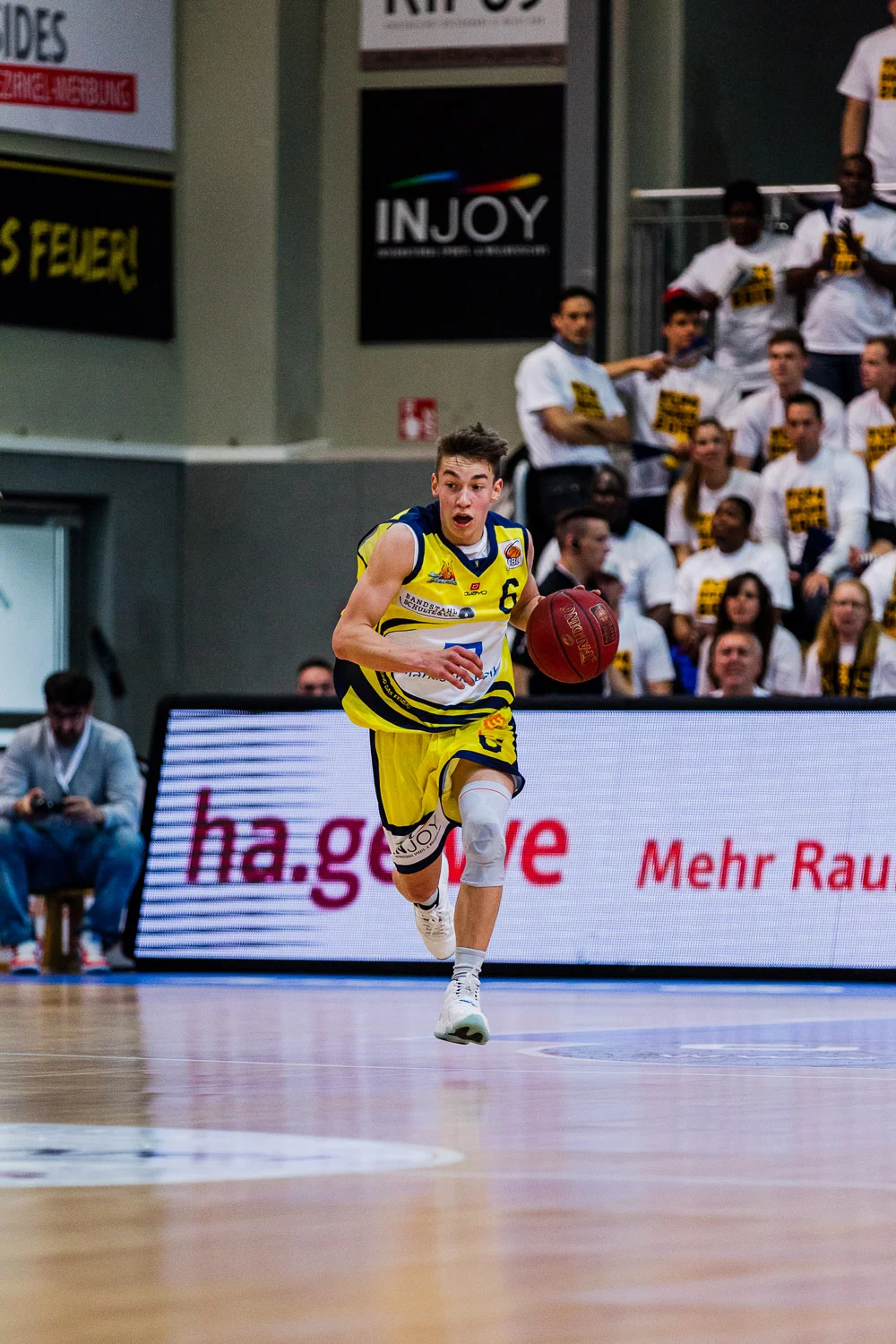 HAGEN, GERMANY - Mai 16, 2015: JBBL TOP4, Phoenix Hagen Youngste