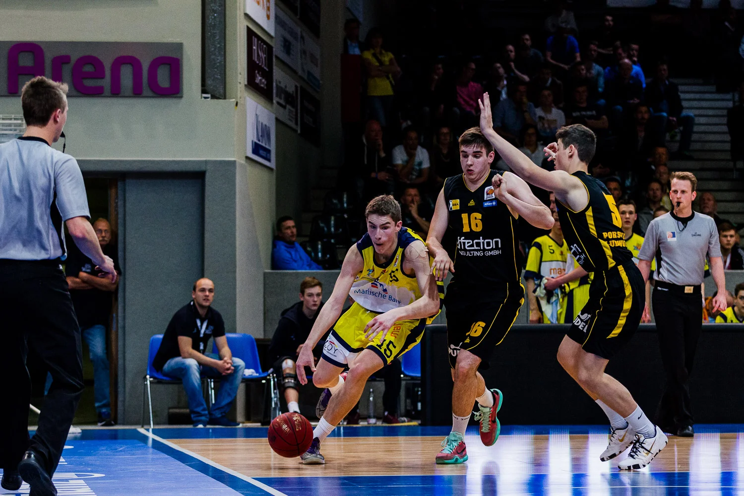 HAGEN, GERMANY - Mai 16, 2015: JBBL TOP4, Phoenix Hagen Youngste