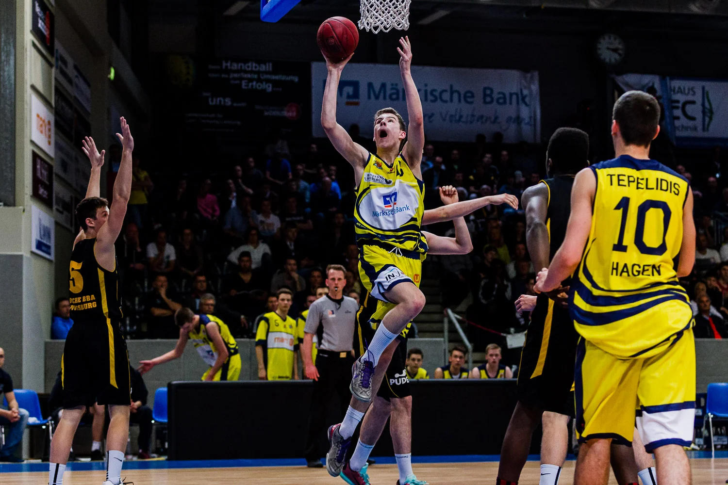 HAGEN, GERMANY - Mai 16, 2015: JBBL TOP4, Phoenix Hagen Youngste
