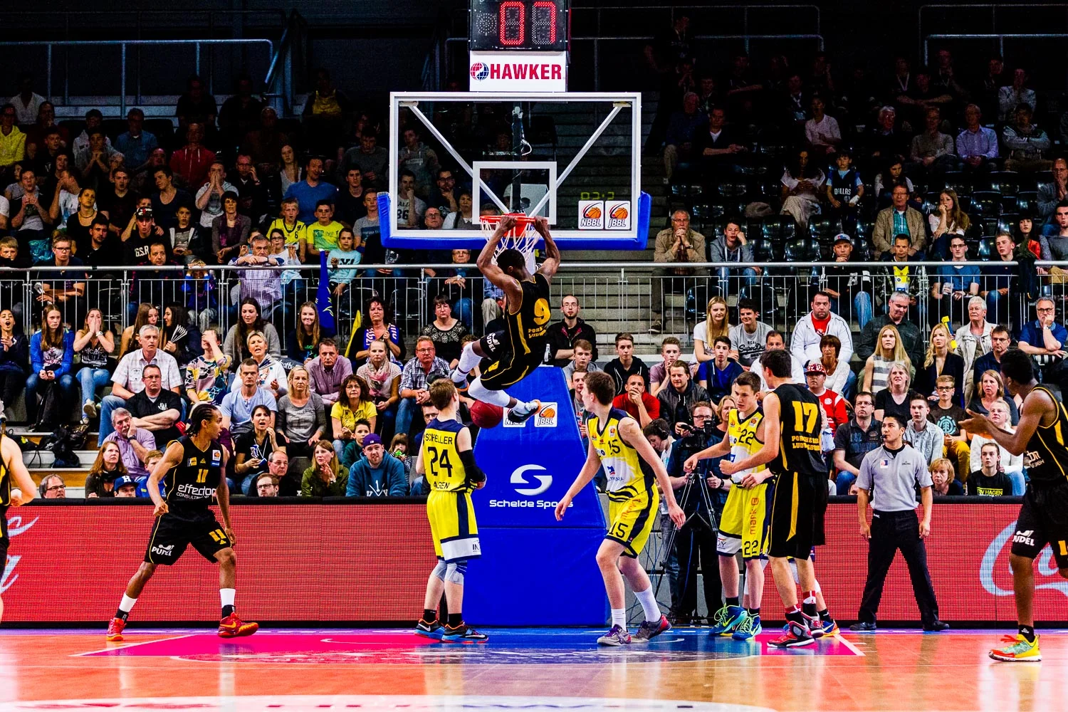 HAGEN, GERMANY - Mai 16, 2015: JBBL TOP4, Phoenix Hagen Youngste
