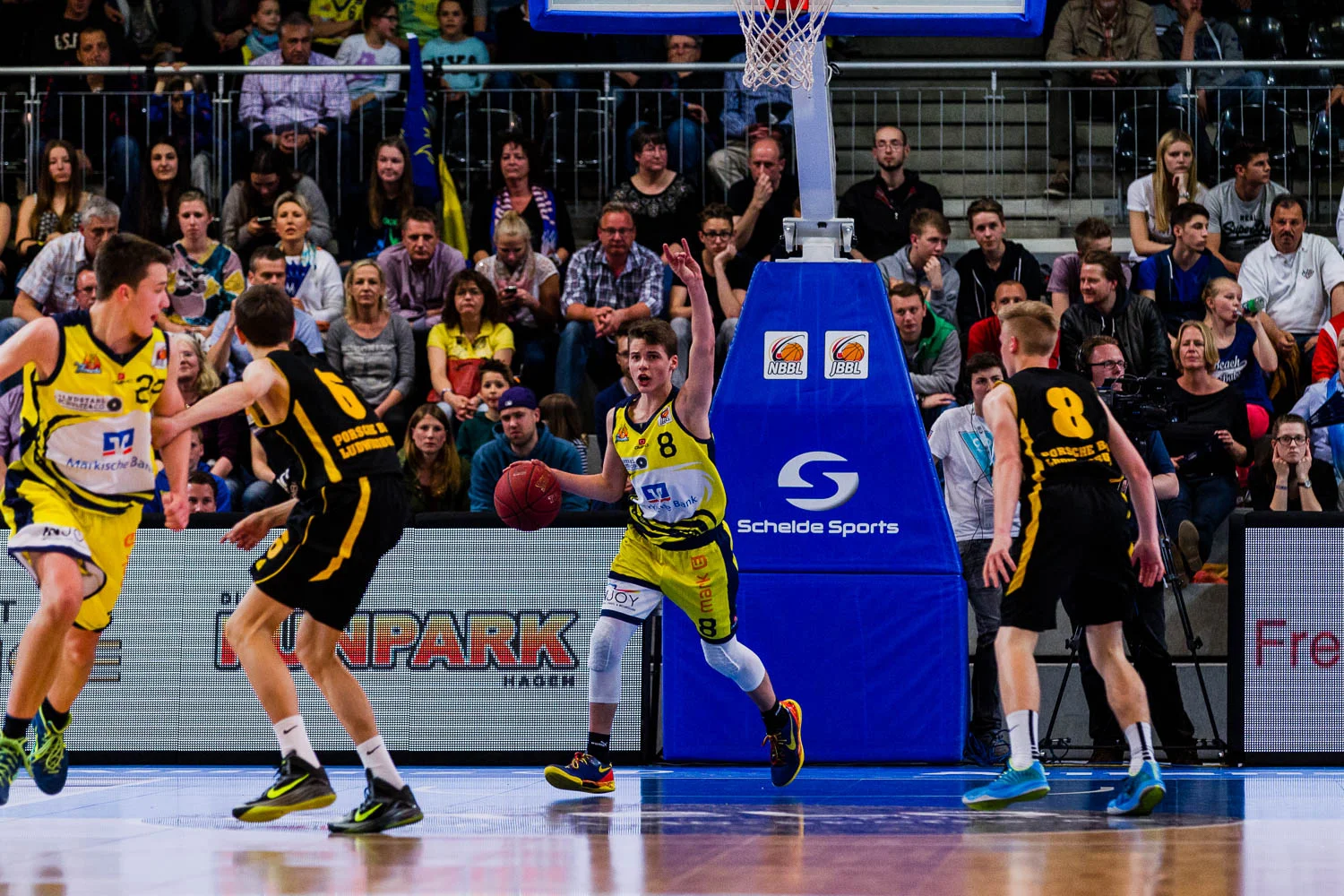 HAGEN, GERMANY - Mai 16, 2015: JBBL TOP4, Phoenix Hagen Youngste