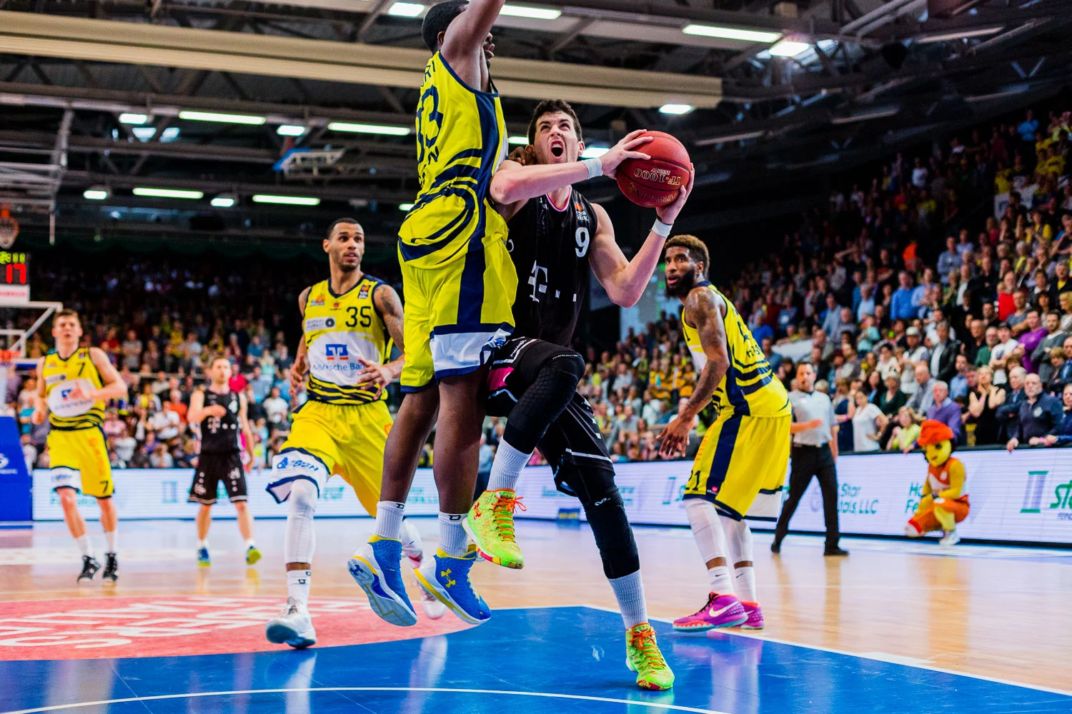Phoenix Hagen vs. Telekom Baskets Bonn - 16.04.2015, Enervie Are