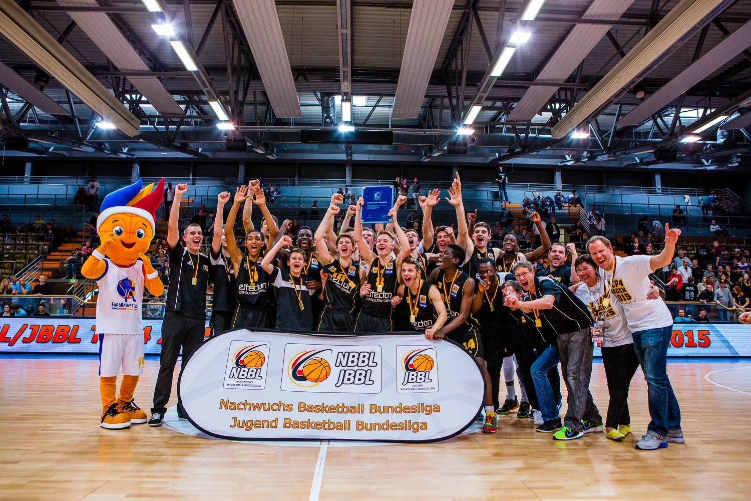 HAGEN, GERMANY - Mai 17, 2015: JBBL TOP4, Young Dragons Quakenbr