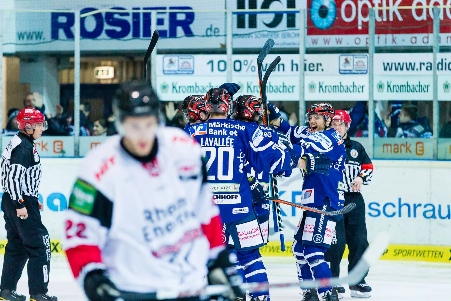 Eishockey - DEL - Iserlohn Roosters - Kölner Haie