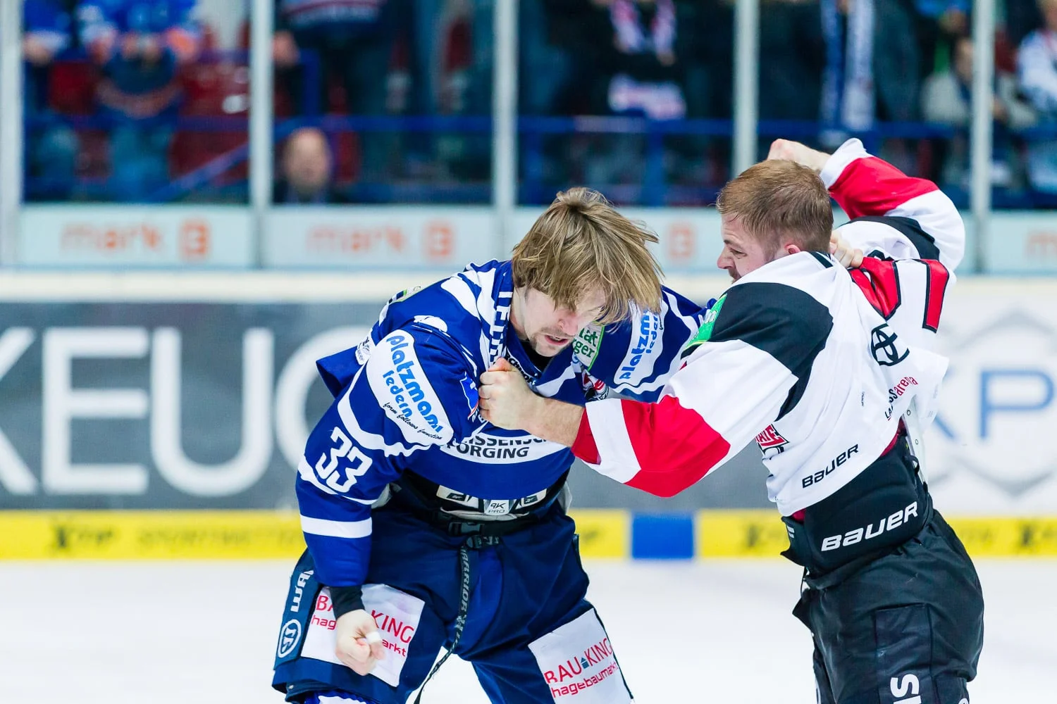 Eishockey - DEL - Iserlohn Roosters - Kölner Haie