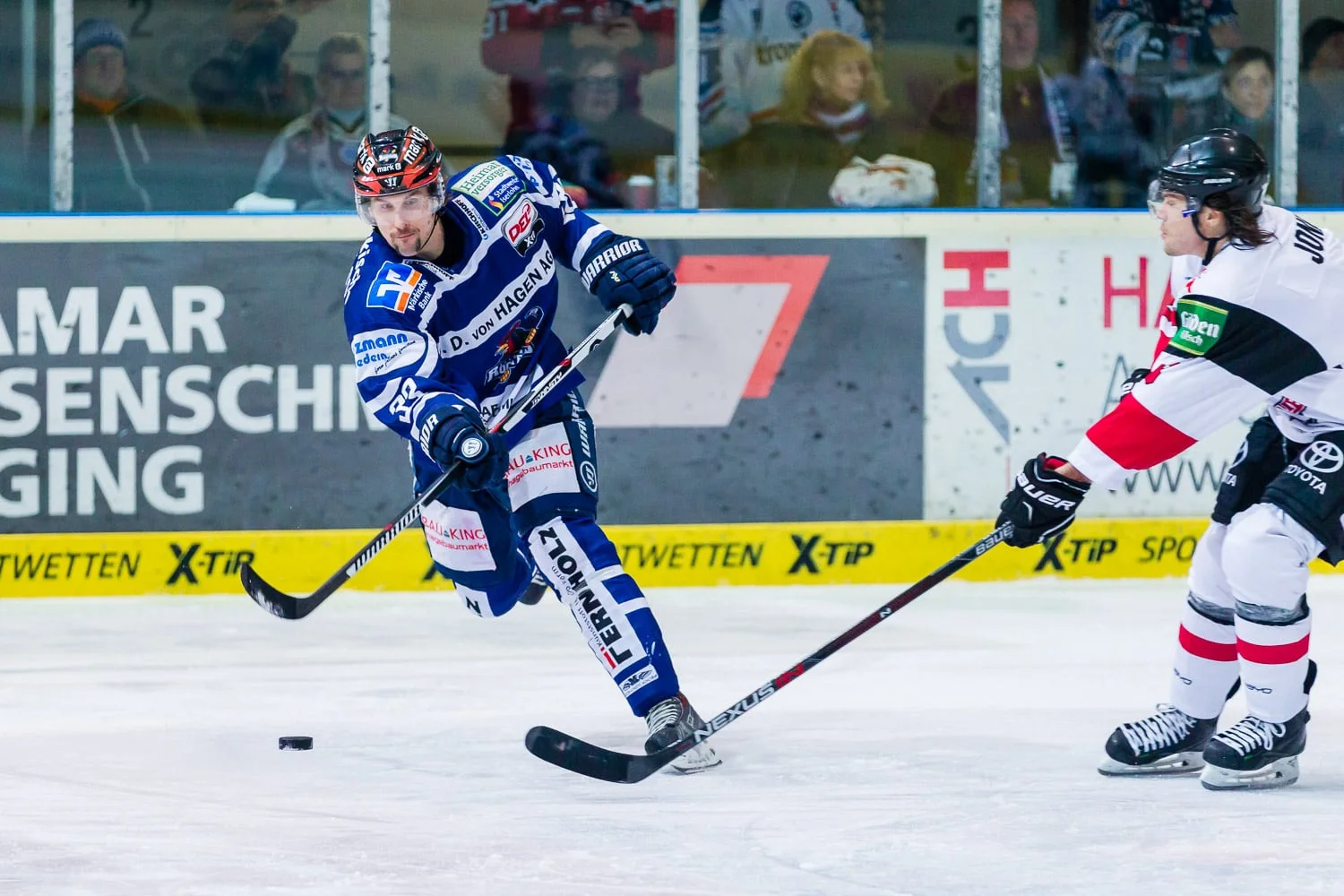 Eishockey - DEL - Iserlohn Roosters - Kölner Haie