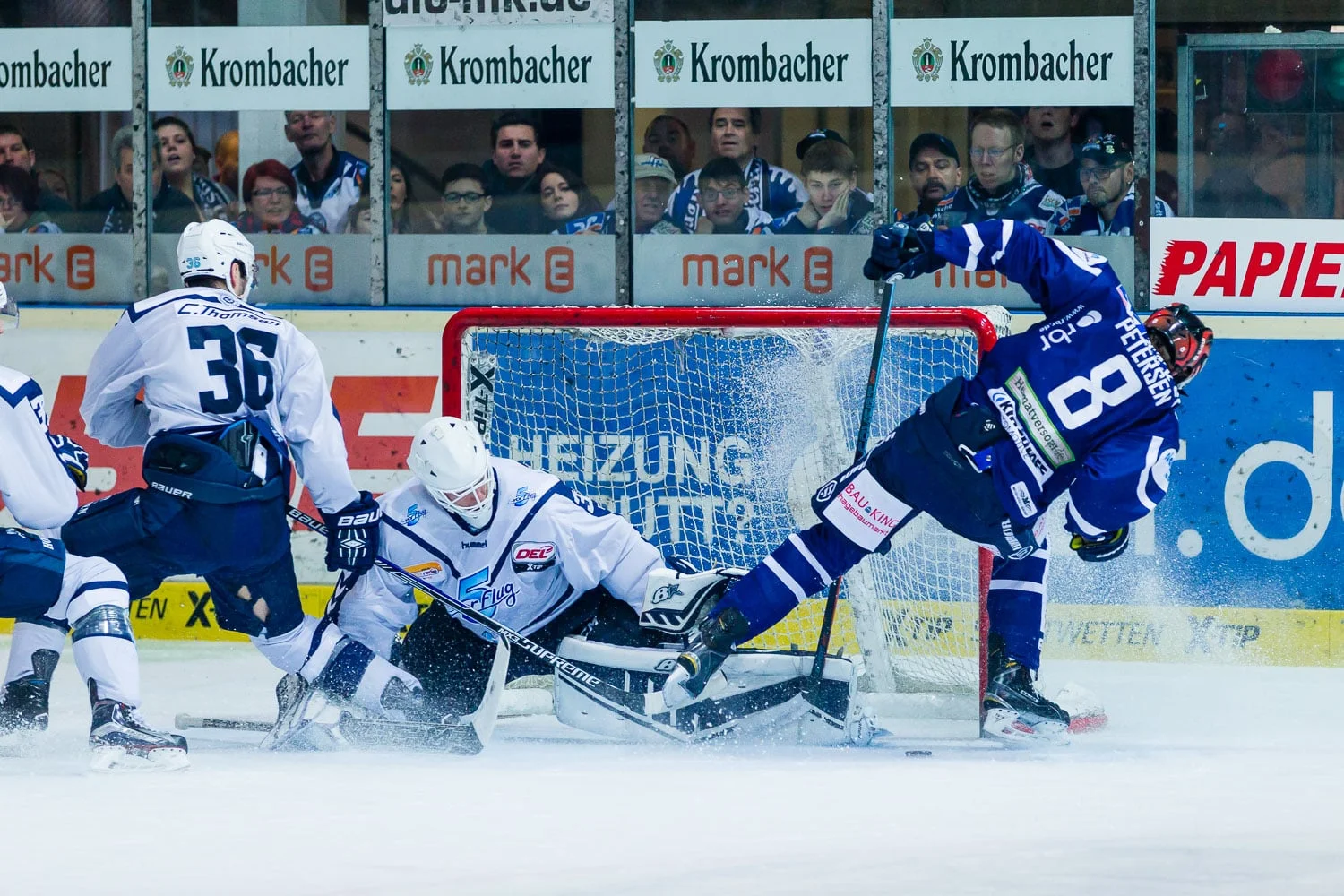 Eishockey - DEL - Iserlohn Roosters - Hamburg Freezers