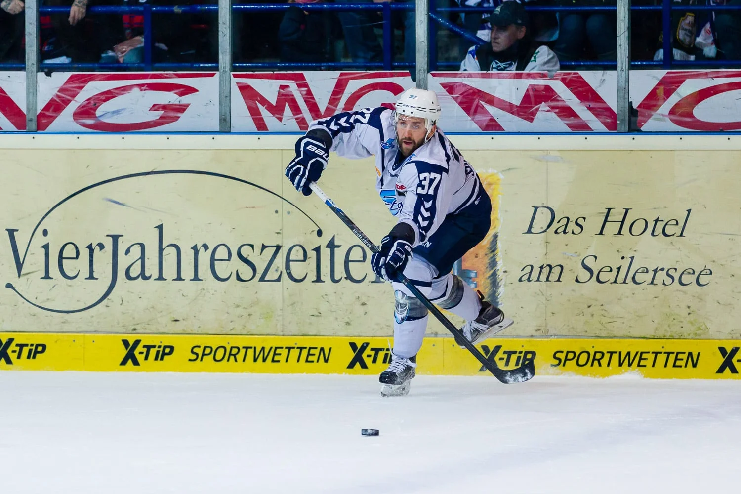 Eishockey - DEL - Iserlohn Roosters - Hamburg Freezers