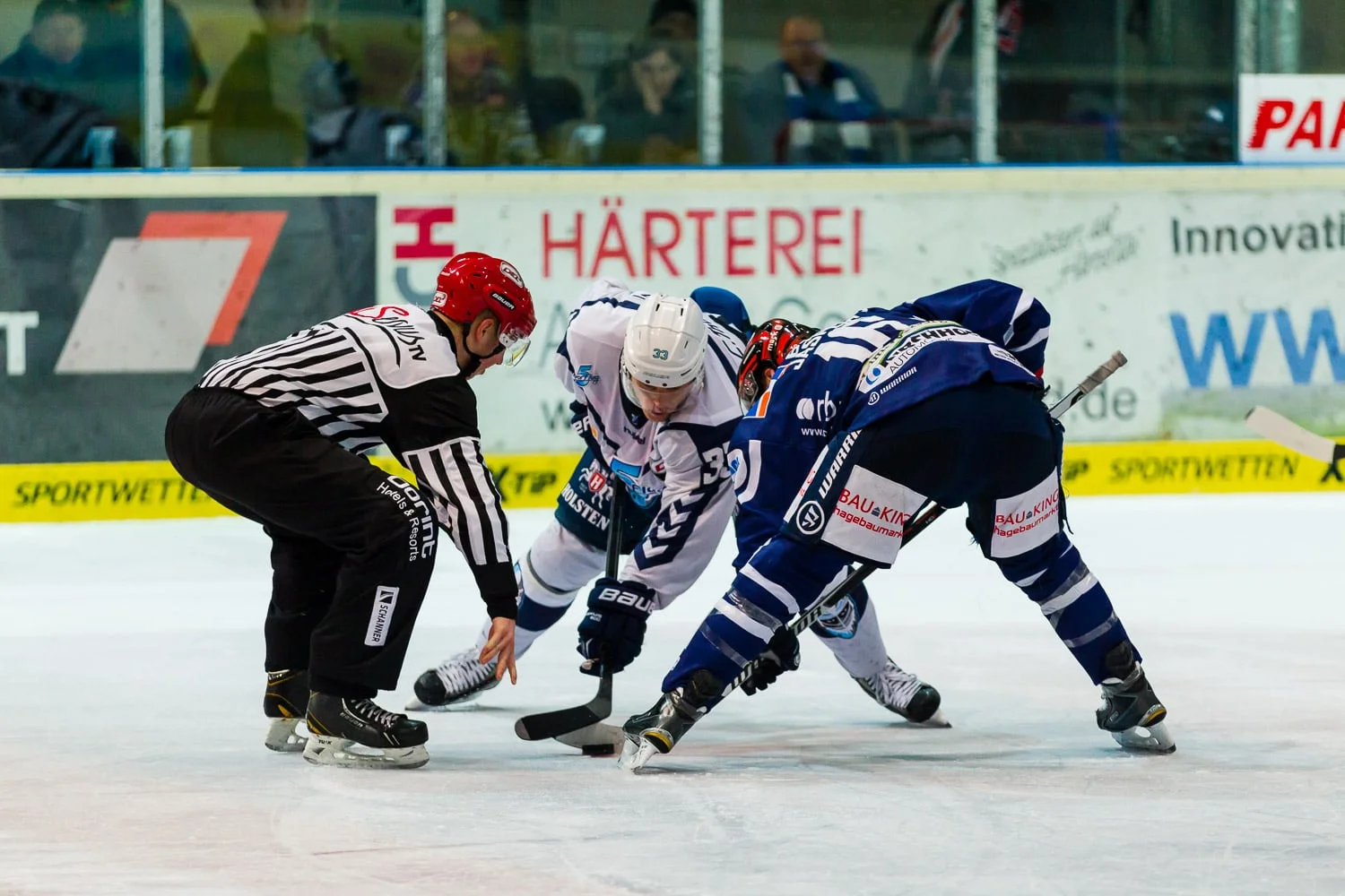 Eishockey - DEL - Iserlohn Roosters - Hamburg Freezers