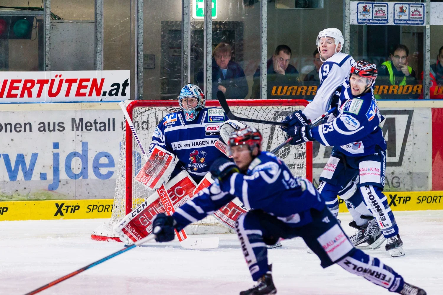 Eishockey - DEL - Iserlohn Roosters - Hamburg Freezers