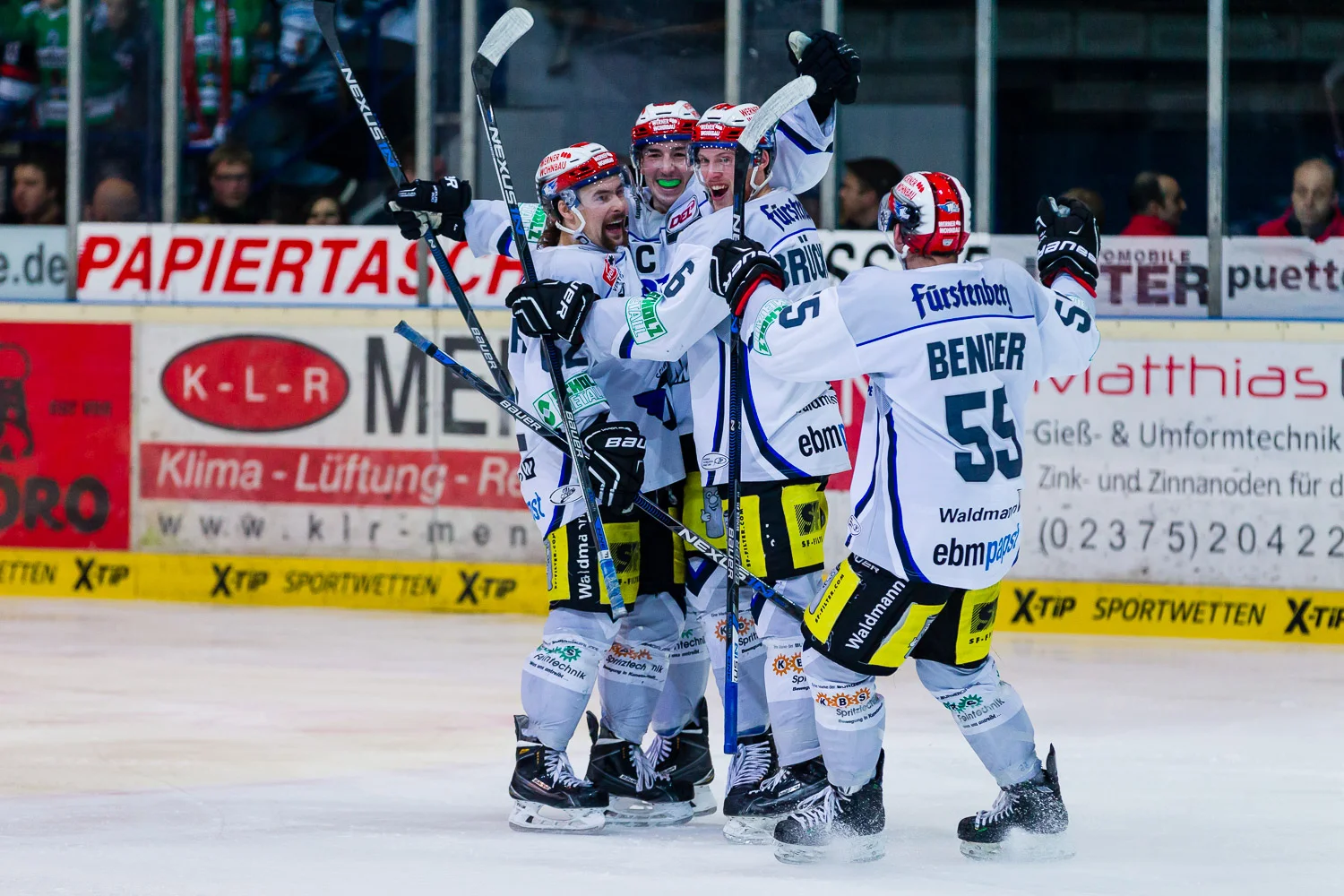 Eishockey - DEL - Iserlohn Roosters - Schwenninger Wild Wings
