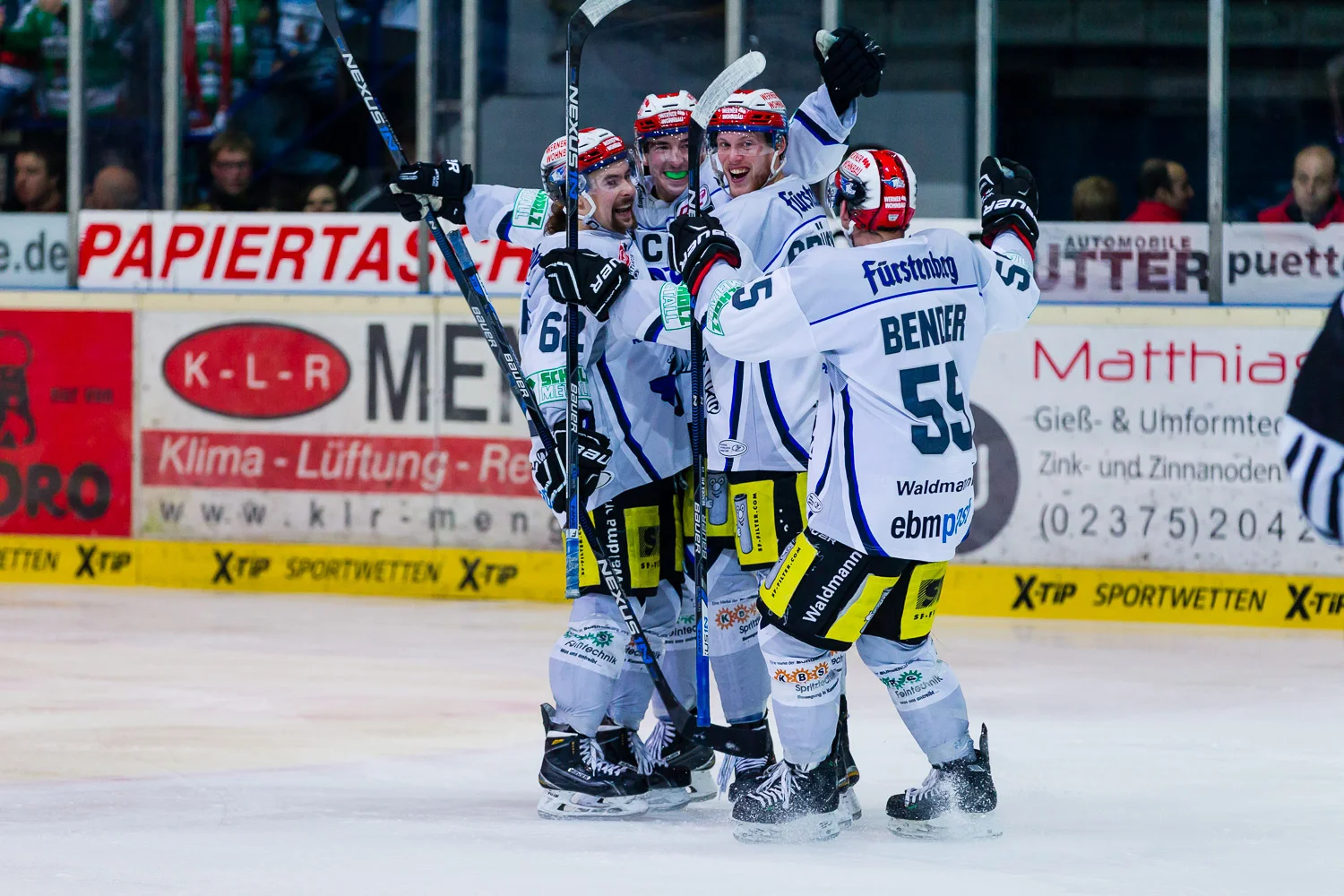 Eishockey - DEL - Iserlohn Roosters - Schwenninger Wild Wings