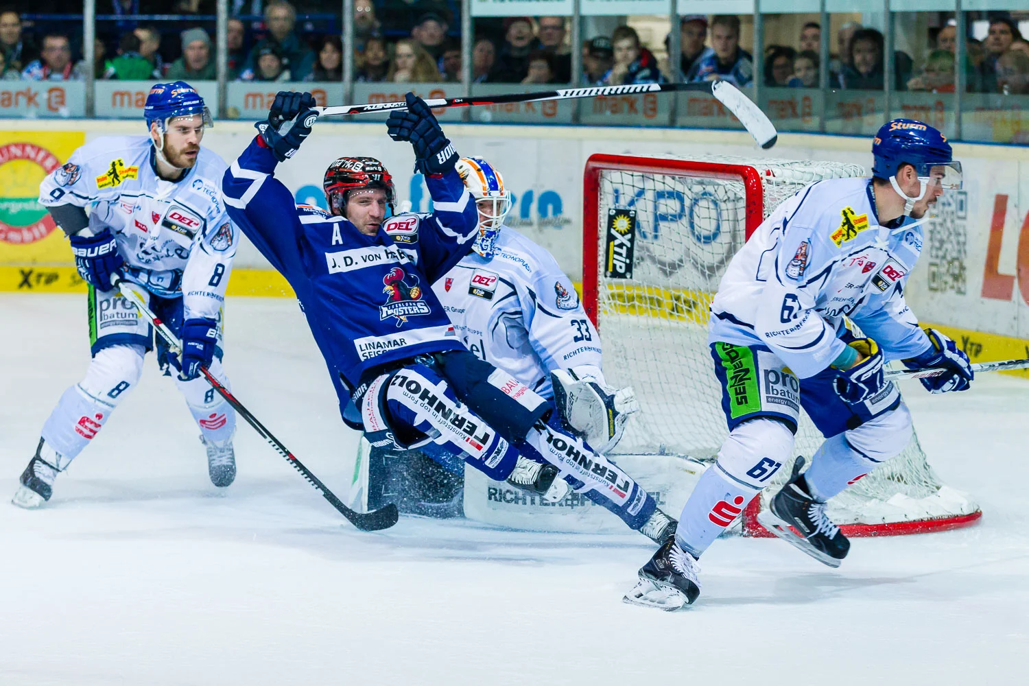 Eishockey - DEL - Iserlohn Roosters - Straubing Tigers