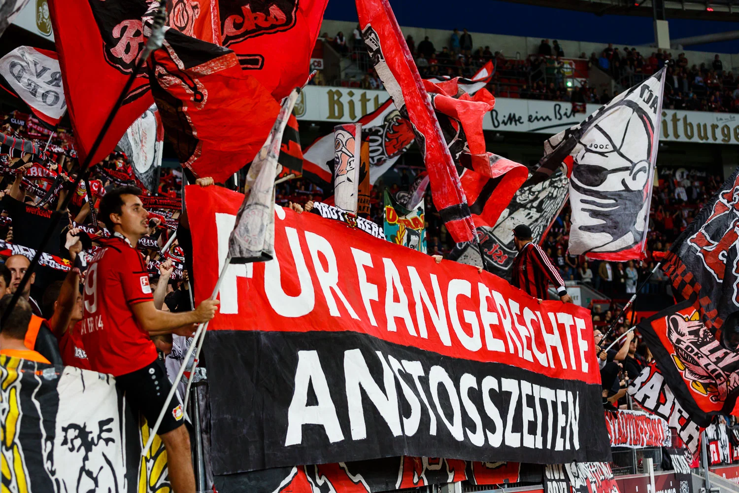 FBL - Leverkusen vs Augsburg, 1. BL