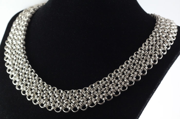 Same necklace, this time with a lightbox. I'm not sure, but I think this might be mistaken for professional.