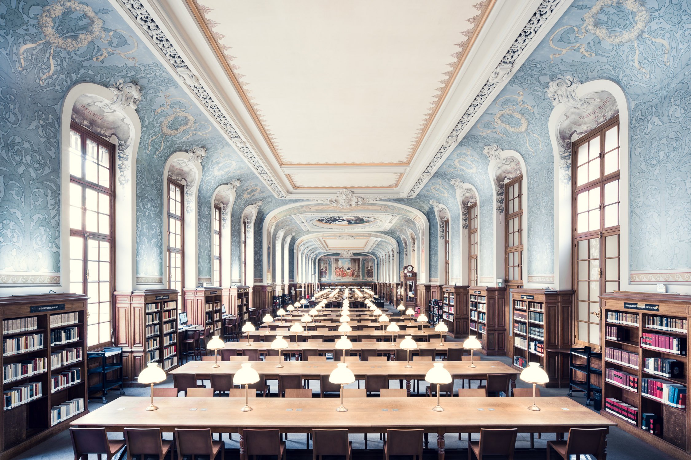 Самые популярные библиотеки. Библиотека университета Сорбонна. Библиотека Сорбонна в Париже. Сорбонна университет внутри. Аудитории университета Сорбонна Париж 4.