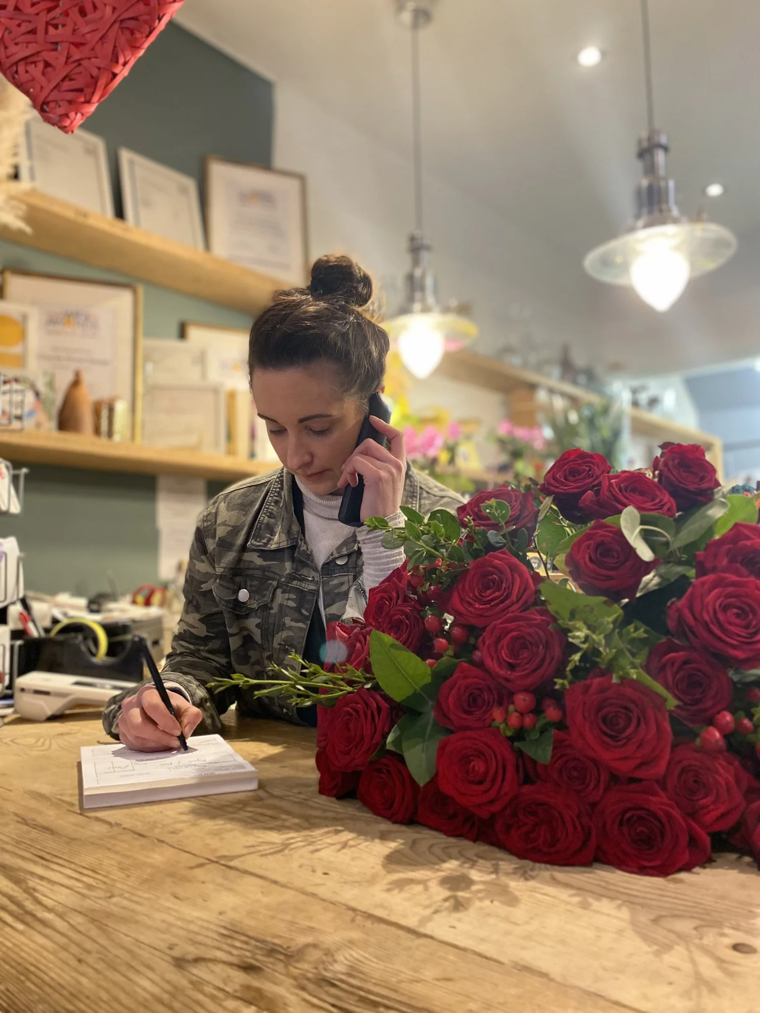 Flower Delivery WolverhamptonContact Us — Richards Floral Design 01902 335 443