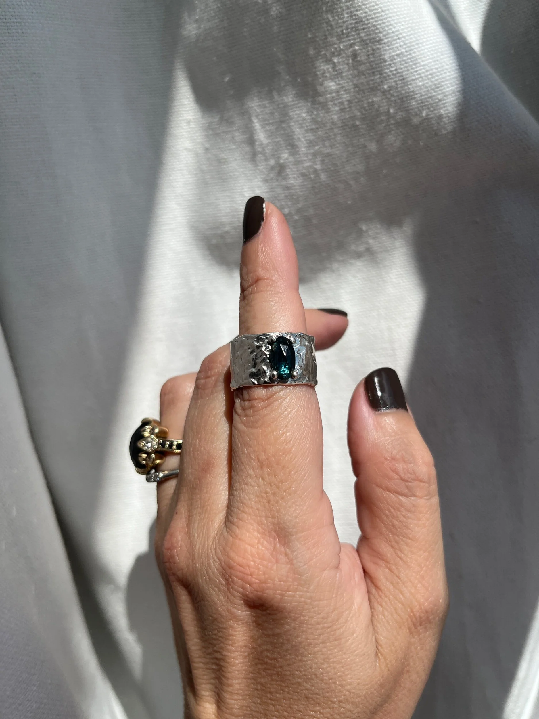 EAC45976-1E7E-4BAC-88A0-F58DDD428341