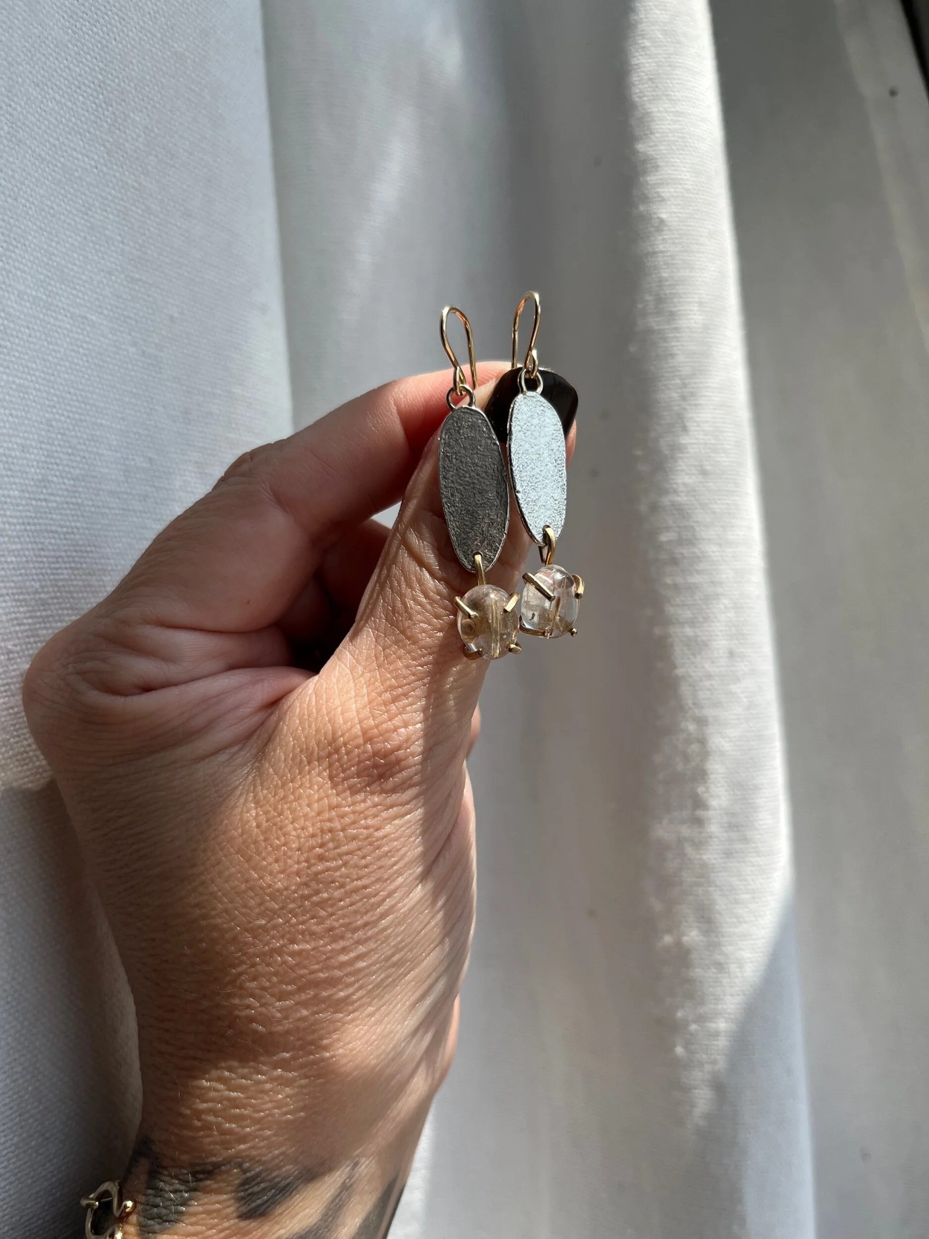 3D980DA2-945B-4CA0-B61E-D957D7716B26