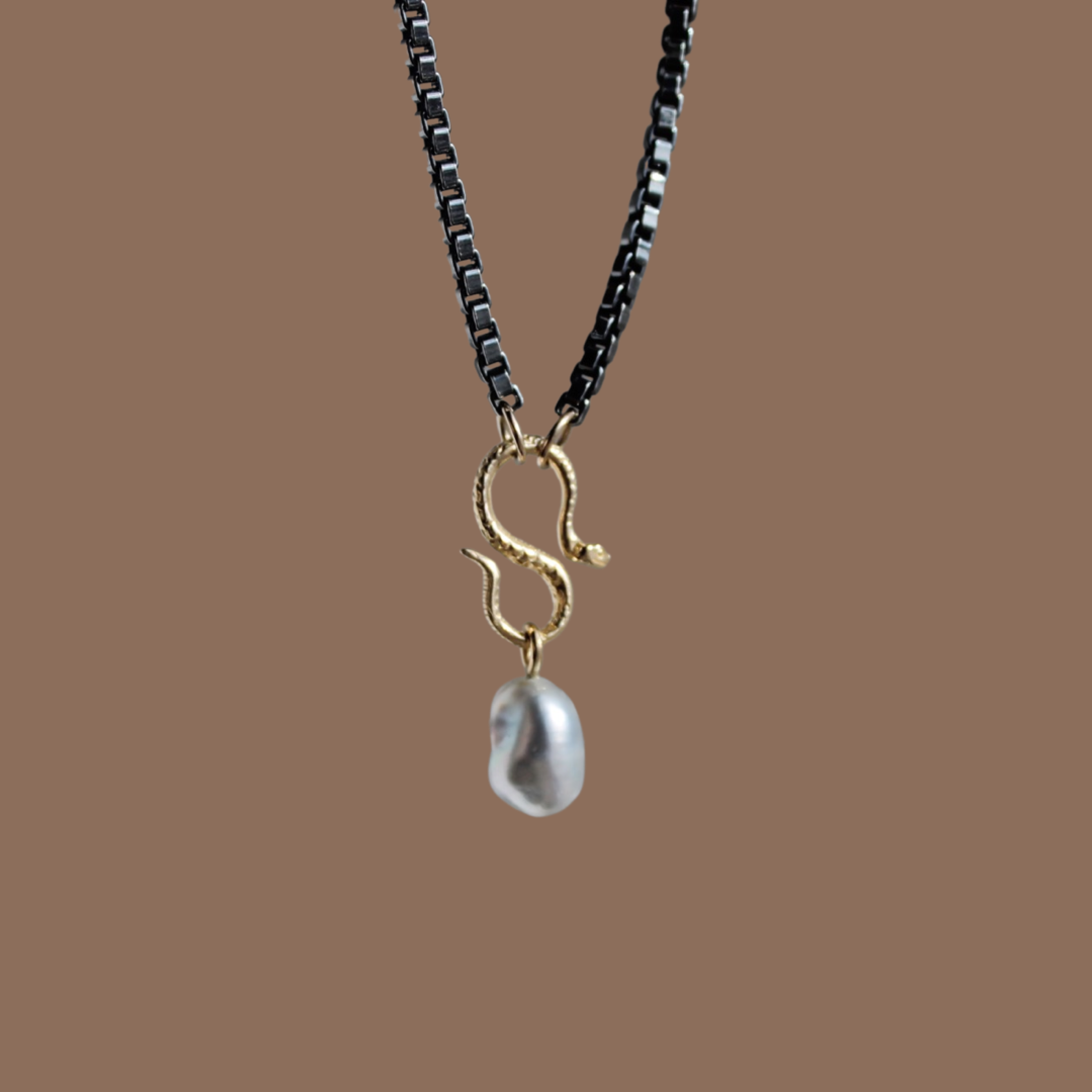 A5D0C995-0395-4434-8620-477A8EACA436