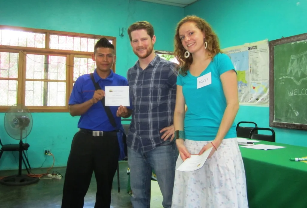 Few for Change awards scholarships at fourth annual "Entrega" Ceremony