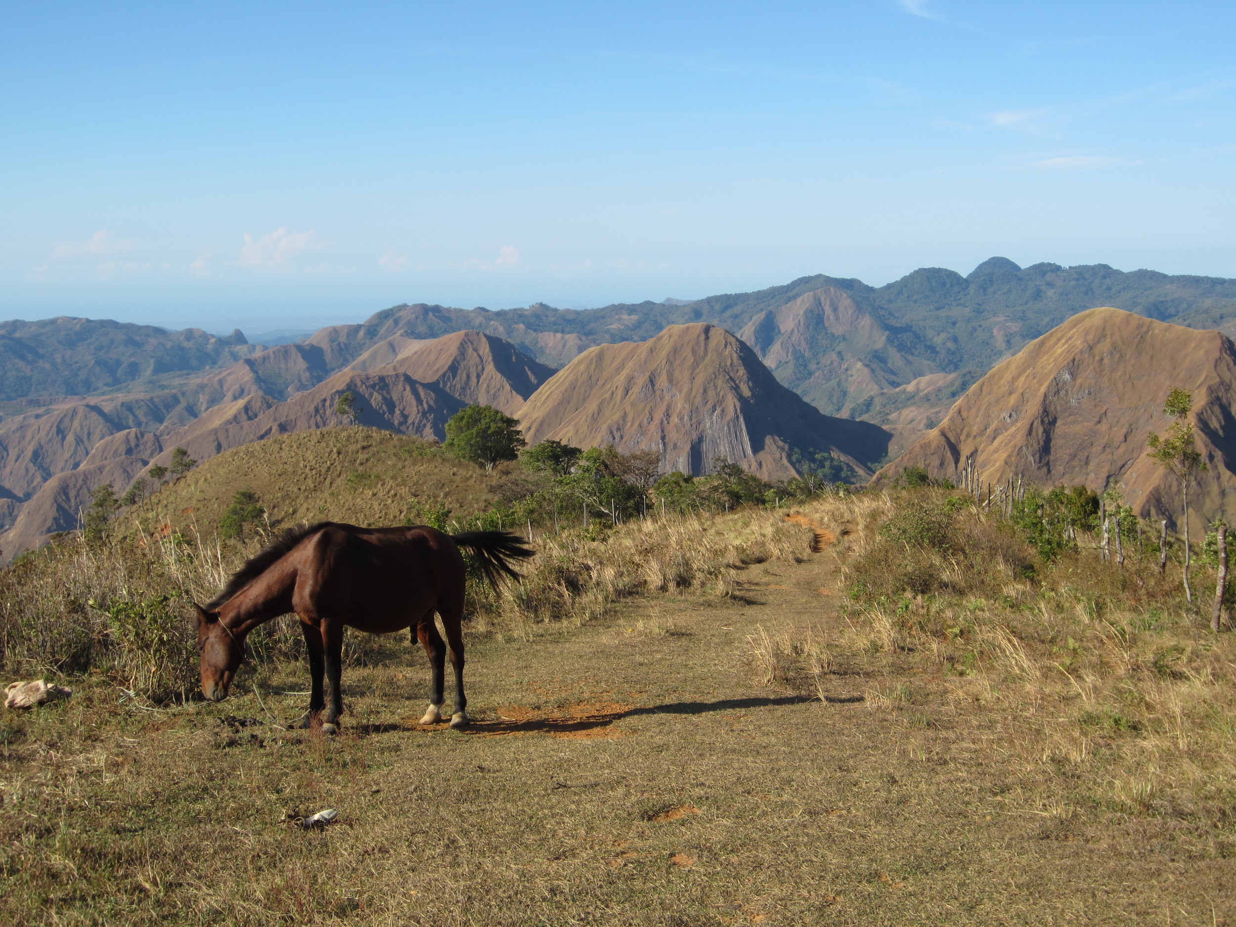 6. A glimpse into the natural beauty of the comarca. This photo was taken near volunteer Ramon Pineda’s house in Raton, in the heart of the Comarca Ng ä be-Bugle.