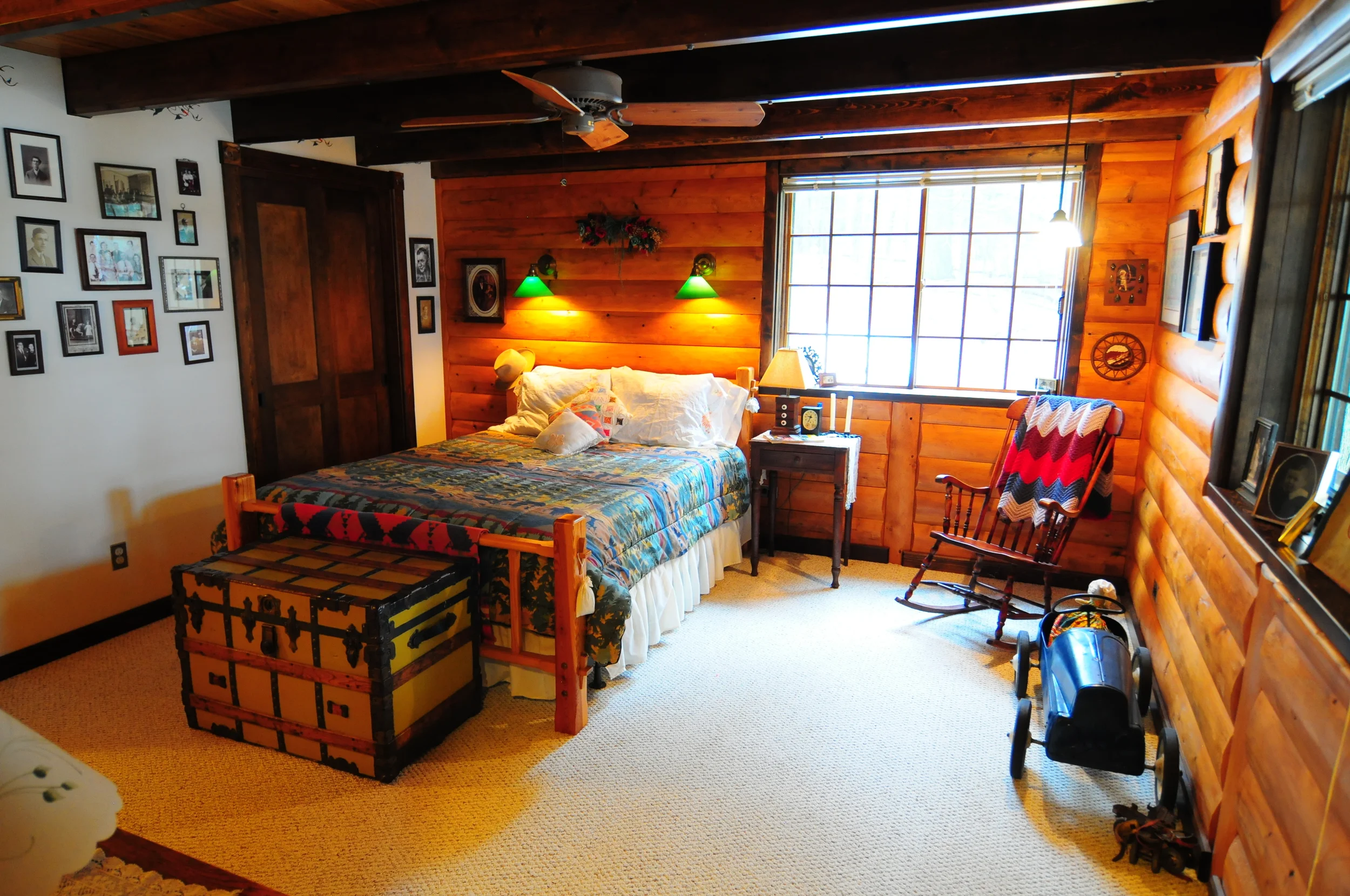 Bedroom of the Franklin Suite