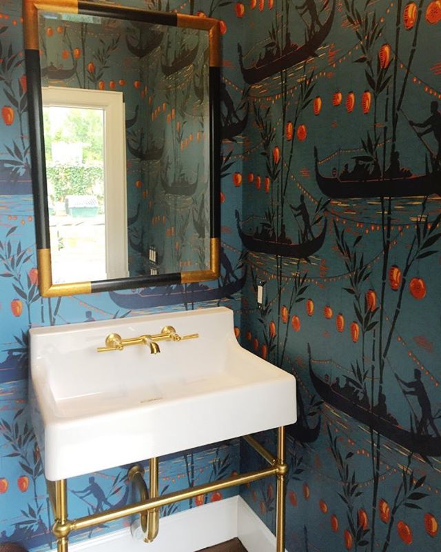 Powder room at our Brykerwoods remodel, completed last year. Fell in love with the console sink from @dxvluxury and was thrilled that the clients agreed, especially getting to pair it with one of our favorite @cole_and_son_wallpapers More 📷 to follo