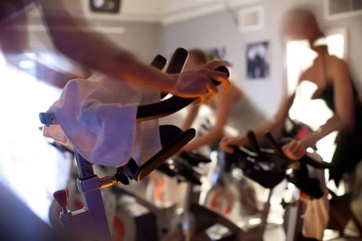 "Are Hot Workouts Healthier?" Review