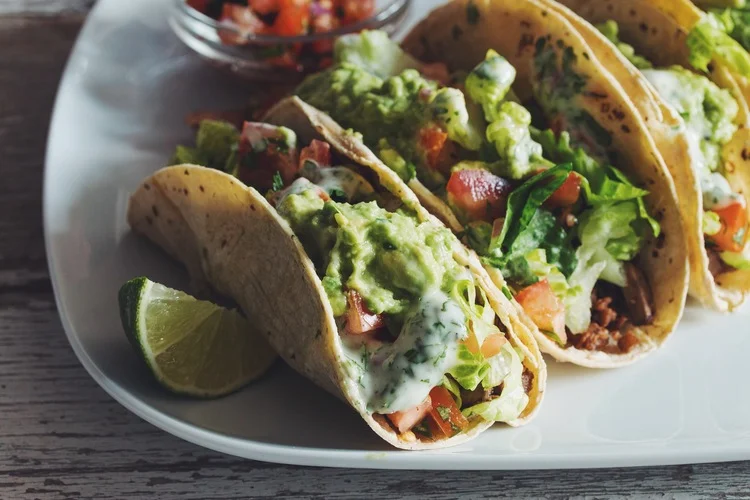 The Grocery List that Will Help You Lose Weight (and Live Healthy)