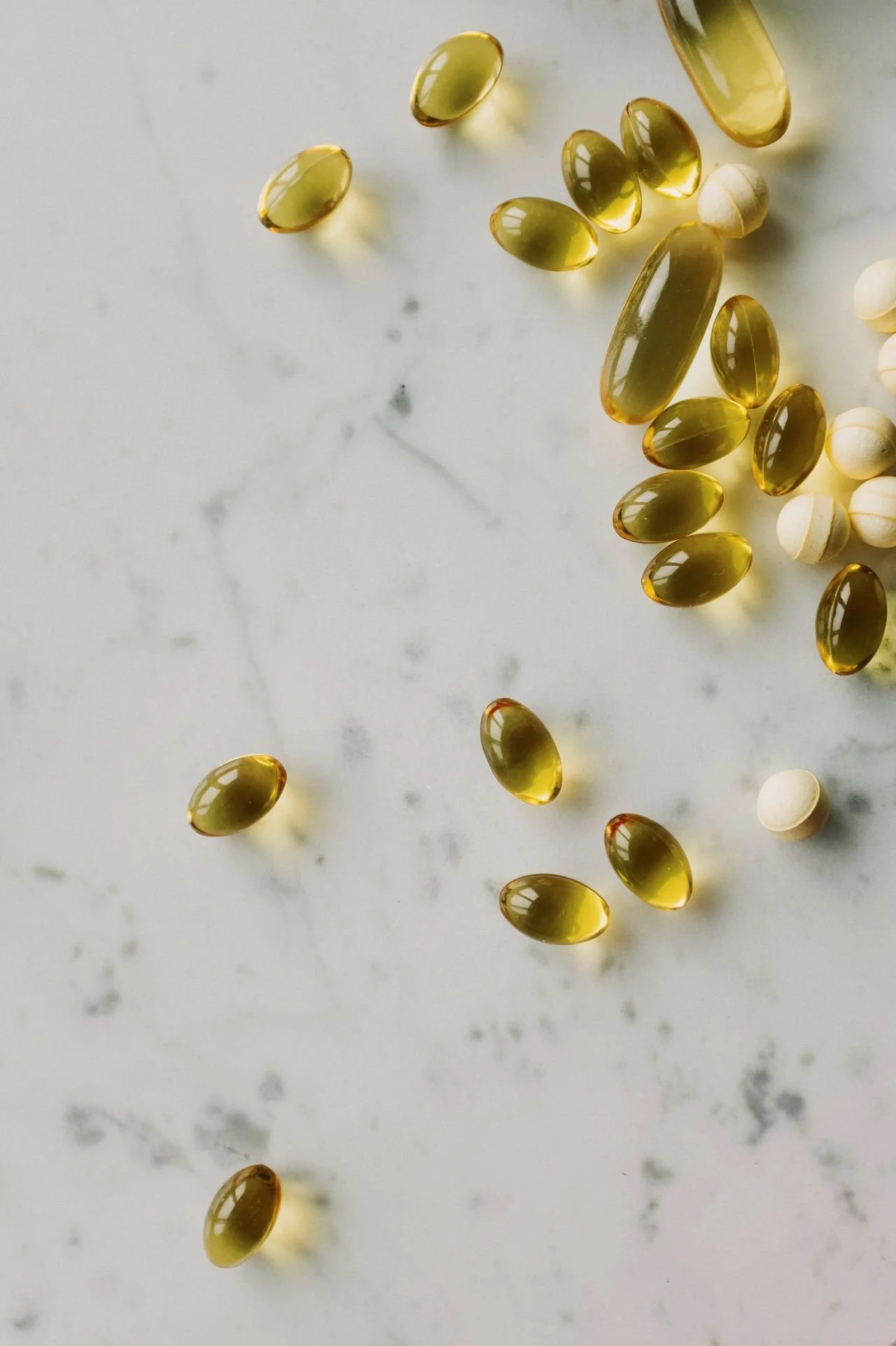 Are Multivitamins Worth It? Benefits, Risks, and Research