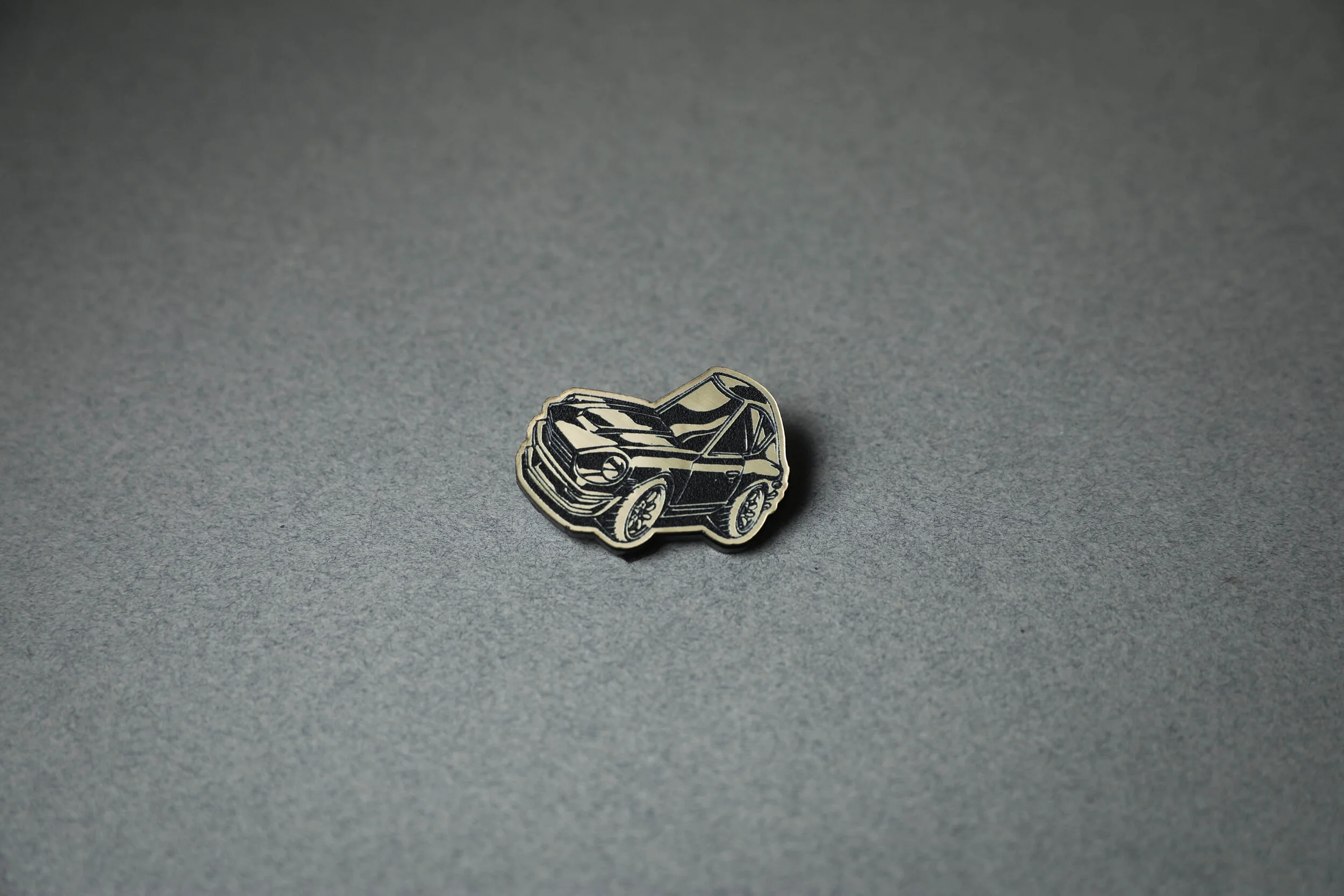 Chibi 240Z Pin Gold