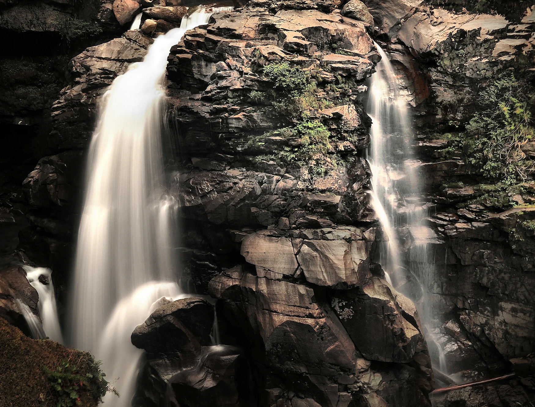 Waterfall Mount Baker Area SP.jpg