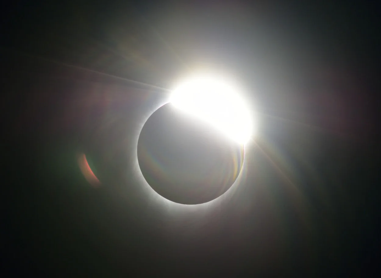 Eclipse 08_00014Web.jpg