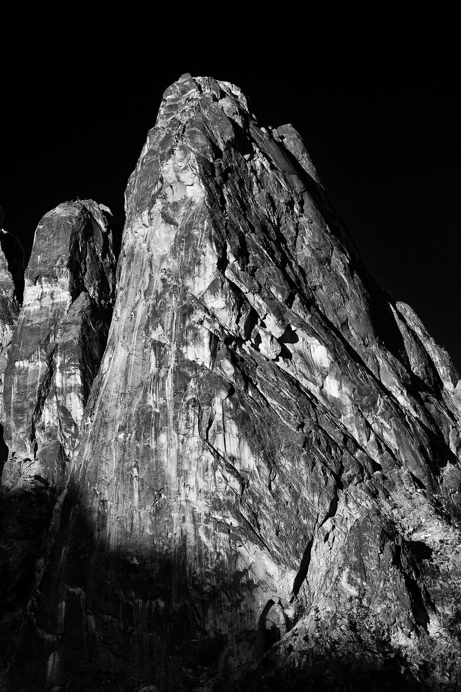 Liberty Bell First Light Close Up_BW SP.jpg