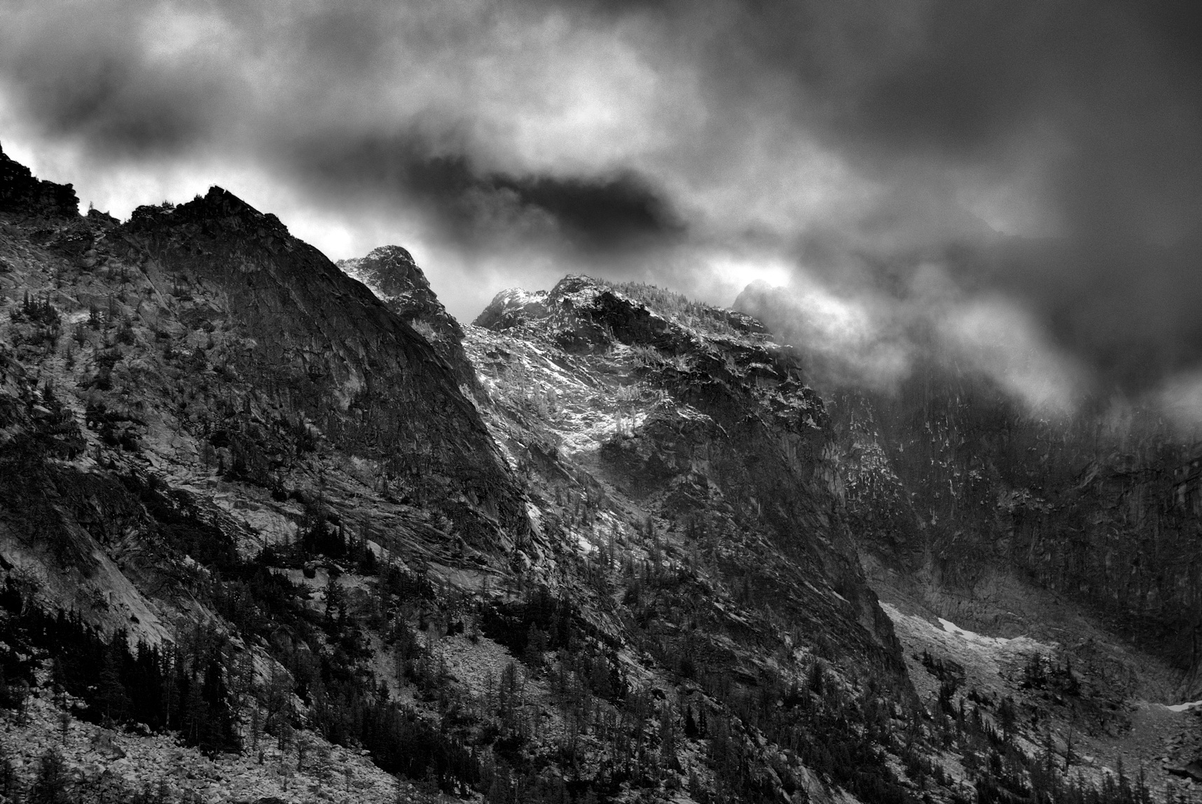 Mountains (mono) — Scenic Edge Photography | J. R. Hudson