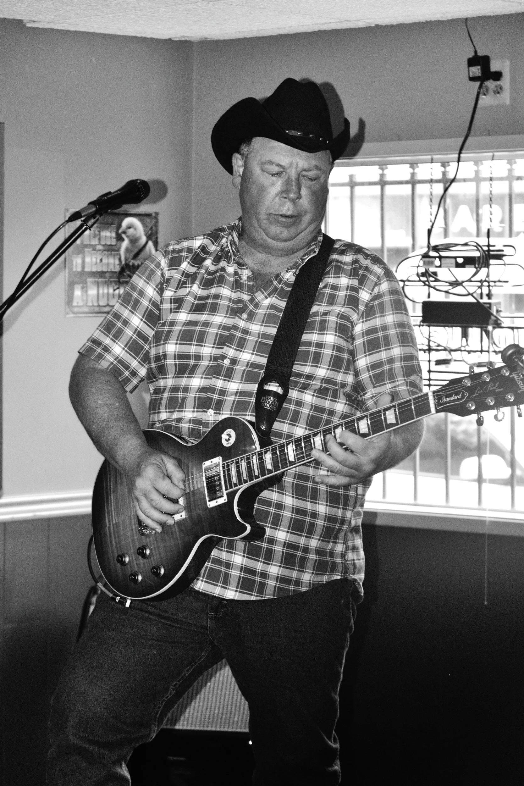 _D550880_B&W_B&W WEB.jpg