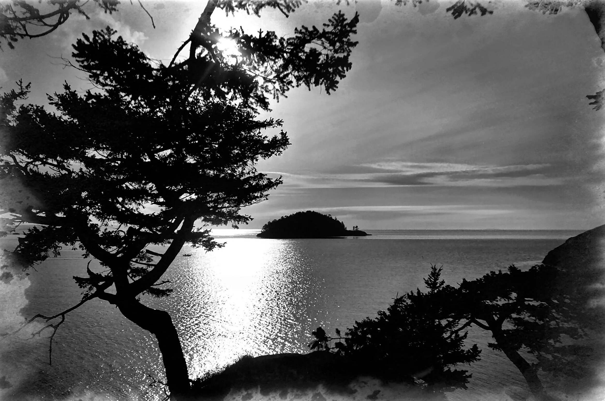 DeceptionPassSunset_cool_edge4_BW.jpg