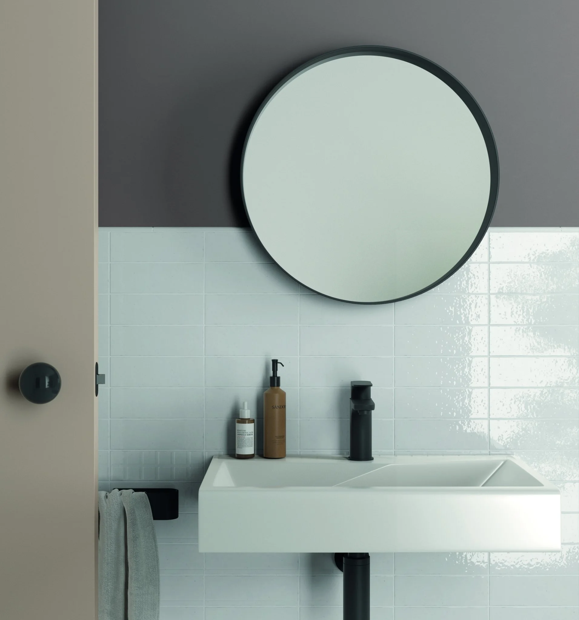 LINE_ALBUM_月湖 6x18.6_240524_120.jpg