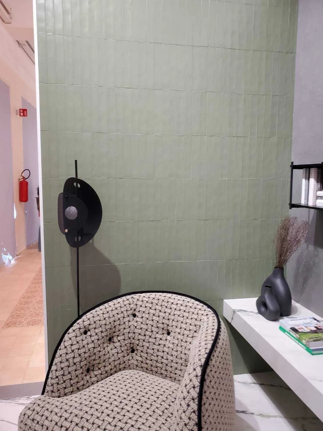 Ragno 橄欖綠5.3X30 實景(1).jpg