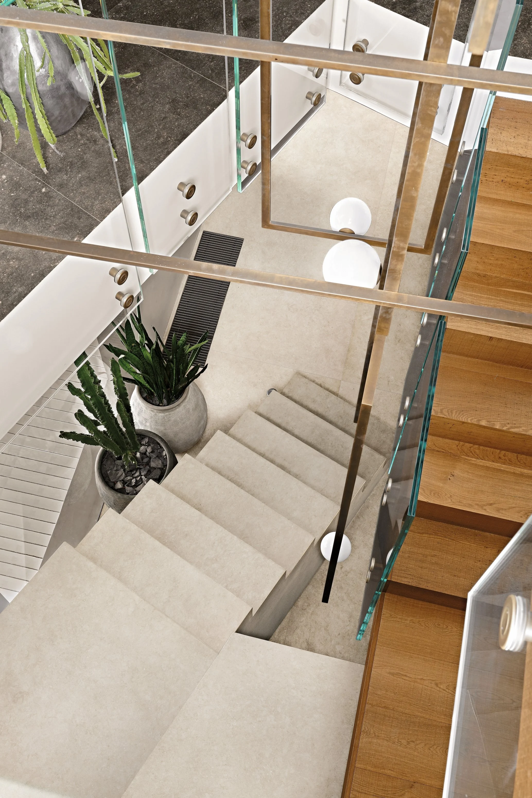 REX萊姆石 米 120x120實景-8.jpg