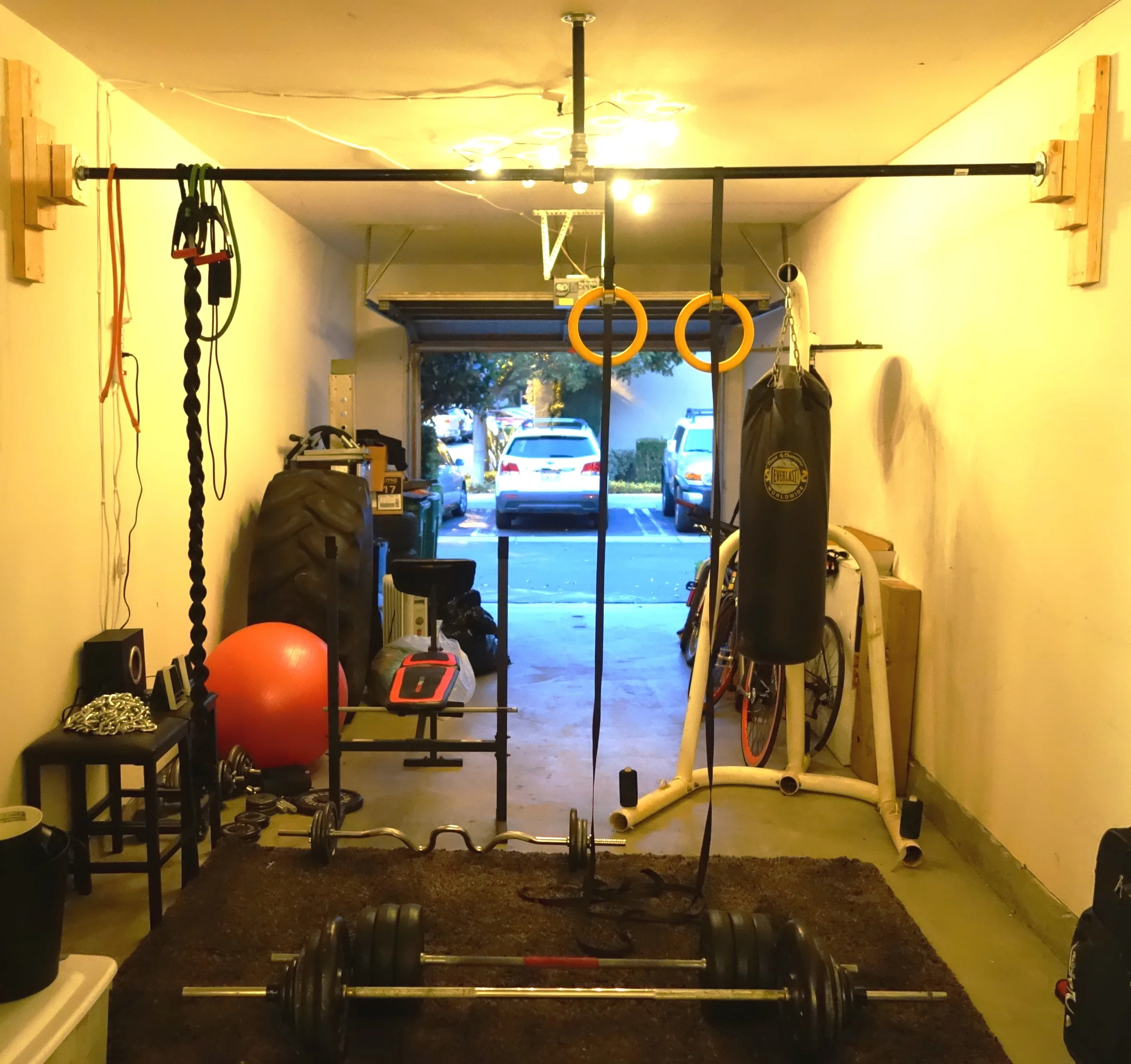 My makeshift garage gym