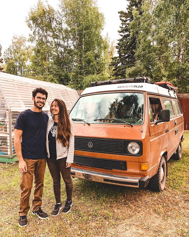 French overlanders Eric and Joana from @desfenetressurlemonde stayed in our backyard last night to repair their exhaust manifold and to exchange travel tales over some fresh salmon. The Dempster followed by the Dalton highway took a bit of a toll on 