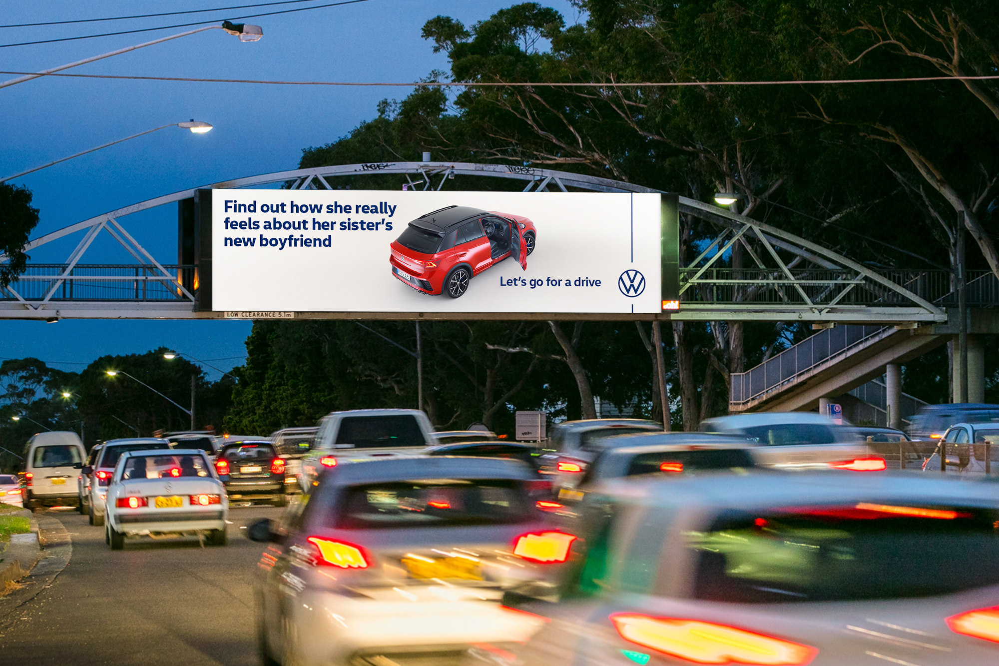 VW_OOH_Sisters_New_Bf.png