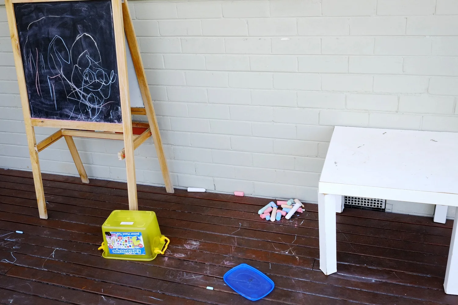 Messy deck