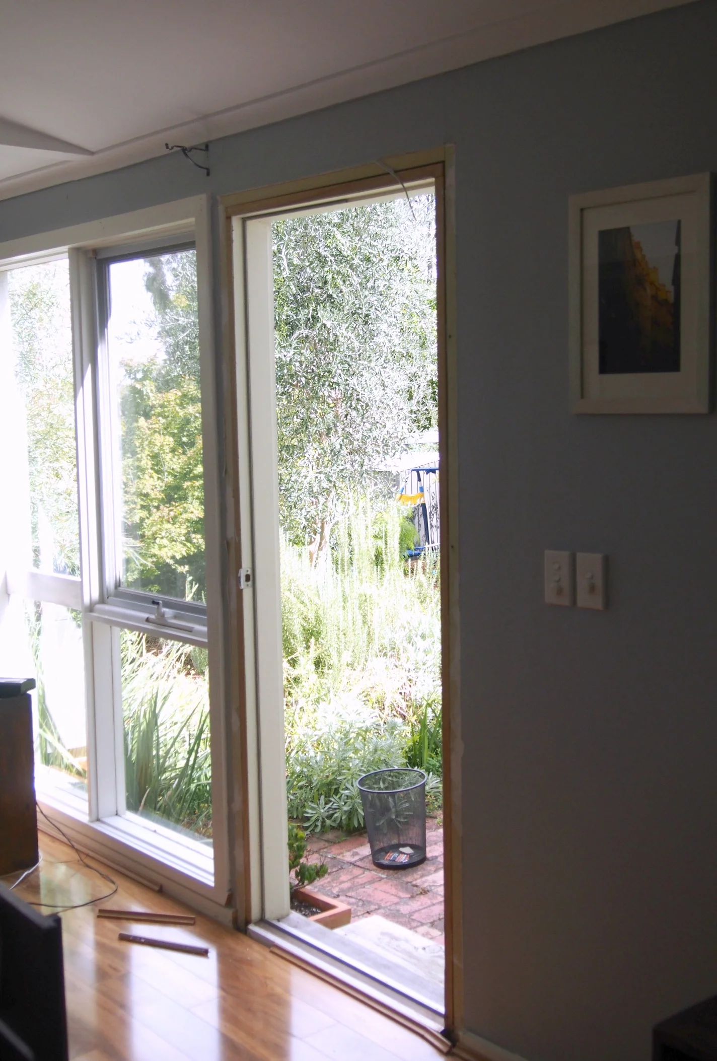 removing door from inside bedroom