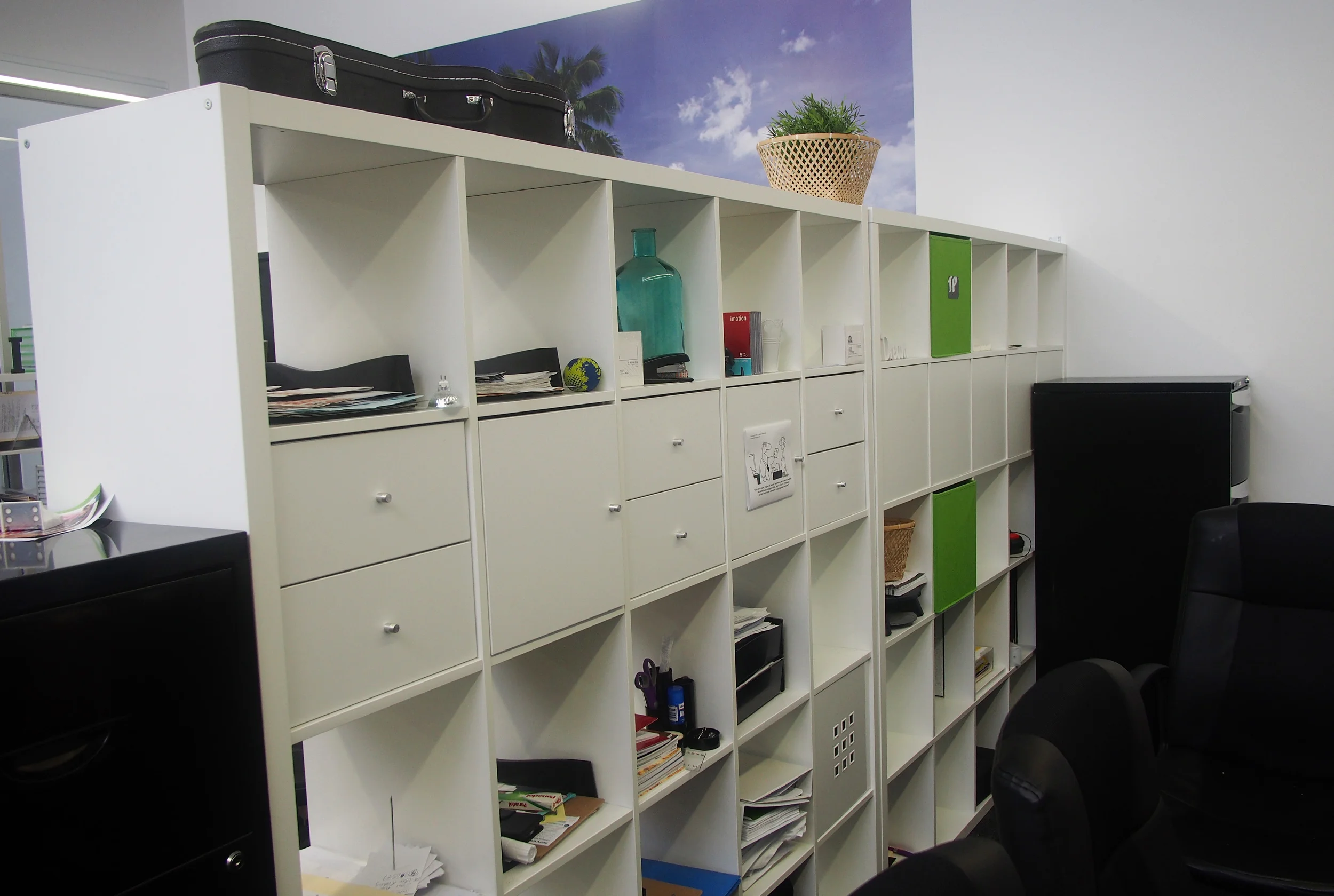 work space disorganised