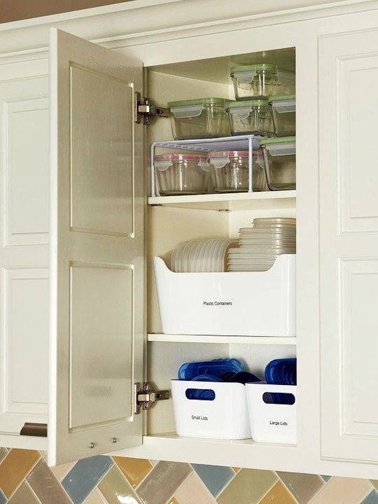 The 10 Best Ways to Organize Food Storage Containers  Organizando armários  de cozinha, Organização da cozinha, Cozinha organizada