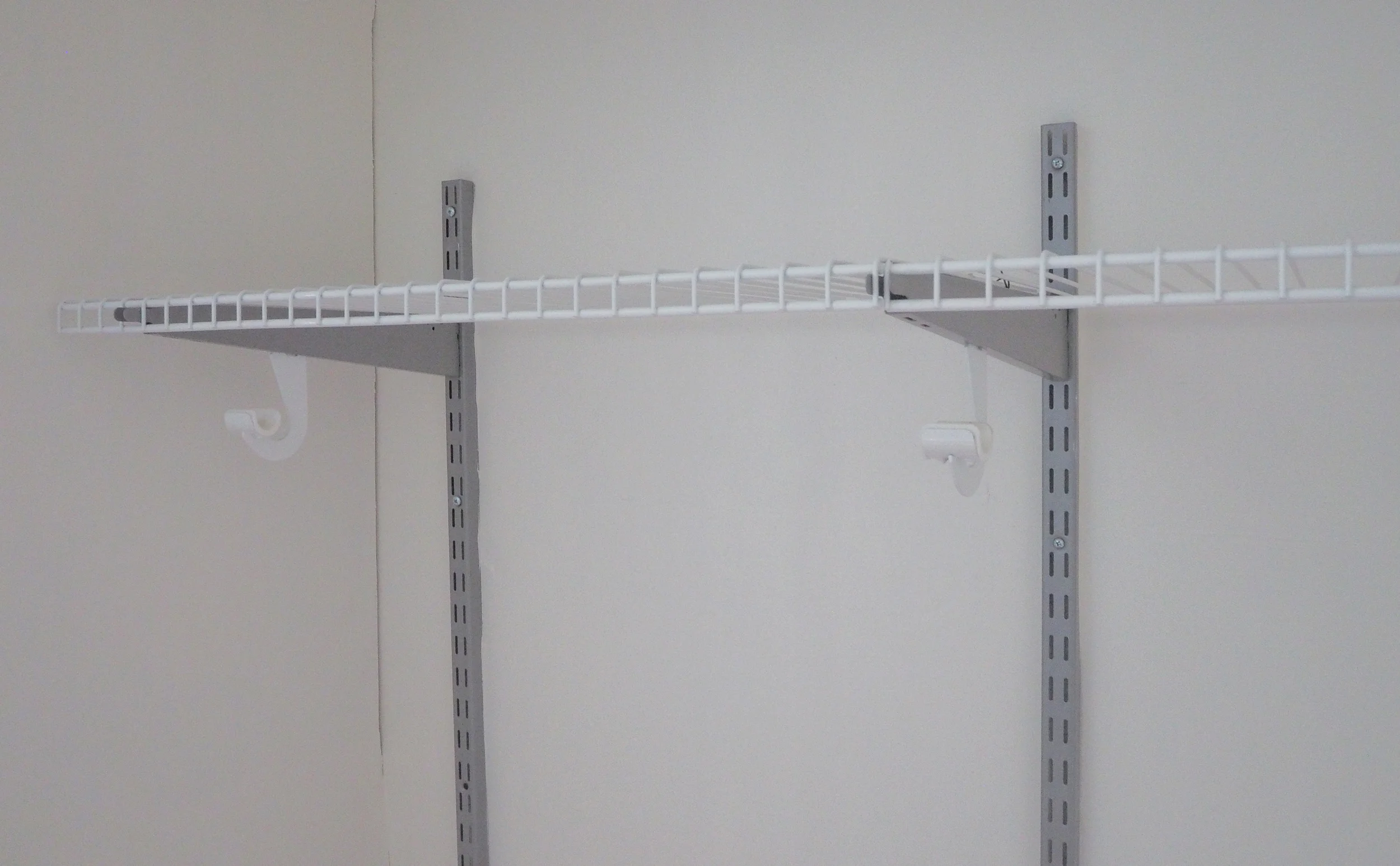 Wardrobe shelf - The Organised You